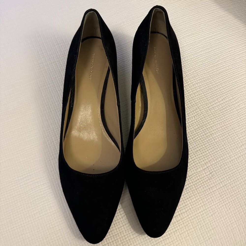 Ann Taylor Faux Suede Kitten Block Heel (Size: 8; Color: Black)